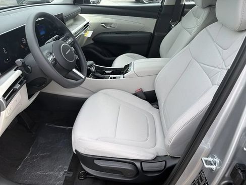 New 2026 Hyundai Tucson SE FWD image 11