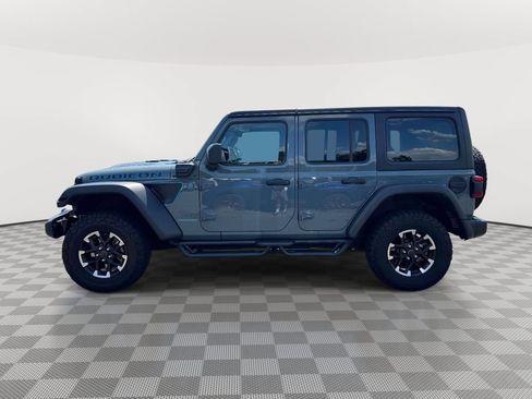 Used 2024 Jeep Wrangler Unlimited Rubicon 4xe w/ Technology Group AWD/4WD image 4
