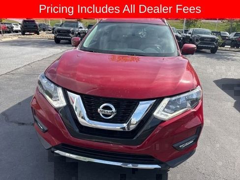 Used 2017 Nissan Rogue SV w/ SV Premium Package AWD/4WD image 8