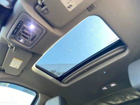 Used 2024 Chevrolet Silverado 2500 LT w/ Z71 Sport Edition image 24