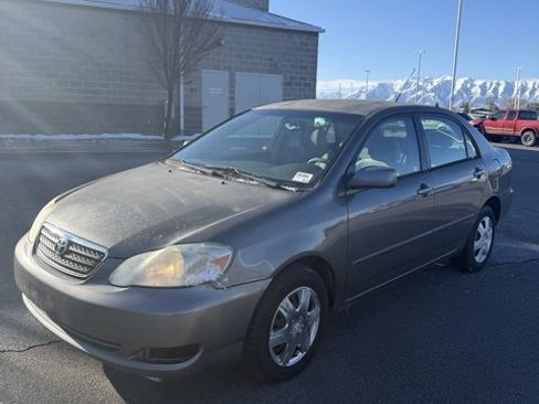 Used 2005 Toyota Corolla CE image 6