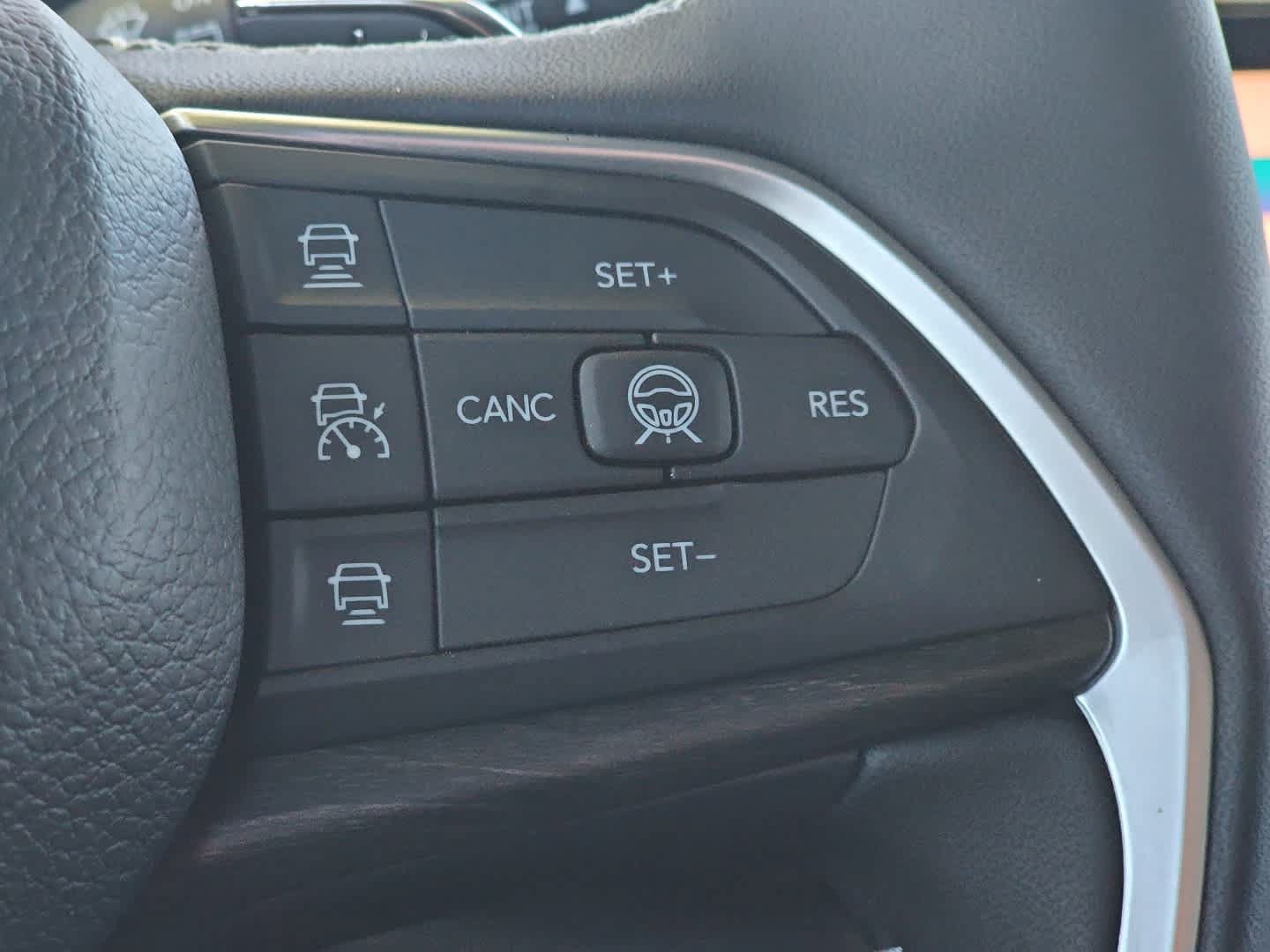 New 2026 Jeep Grand Cherokee Altitude AWD/4WD image 14