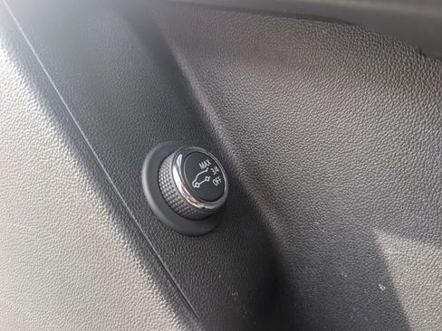 Used 2019 Cadillac XT5 Luxury image 12