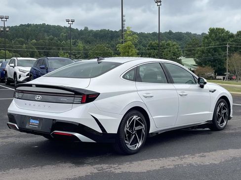 Certified 2026 Hyundai Sonata SEL FWD image 3
