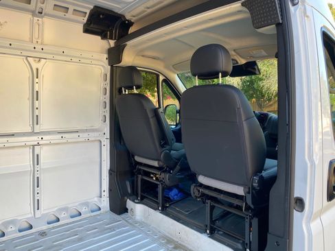 Used 2026 RAM ProMaster 2500 w/ Convenience Group FWD image 31