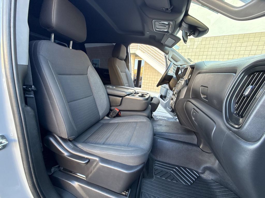 Used 2024 Chevrolet Silverado 1500 Custom Trail Boss w/ LPO, Dark Essentials Package AWD/4WD image 27