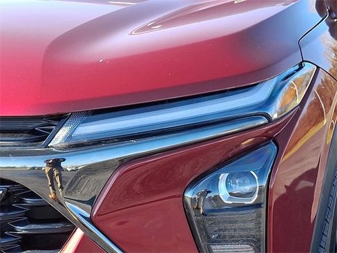 Used 2024 Chevrolet Trax RS w/ Driver Confidence Package image 12