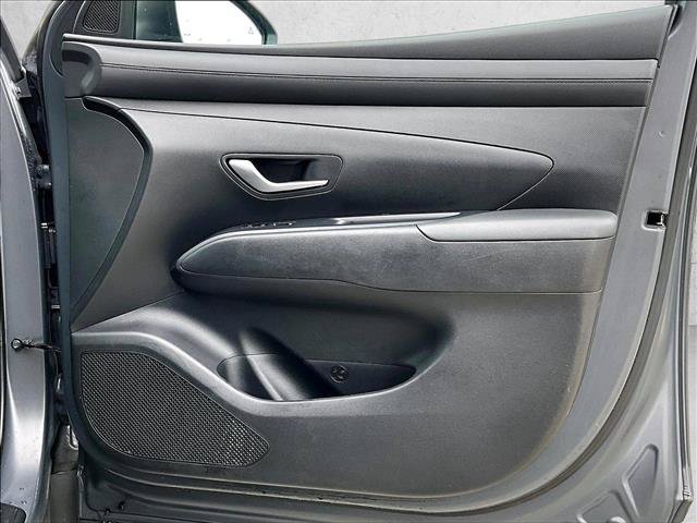 Used 2025 Hyundai Tucson SEL FWD image 19