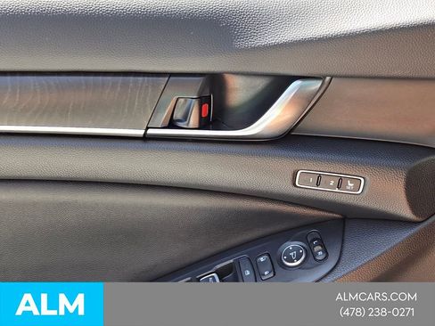 Used 2022 Honda Accord Touring image 26