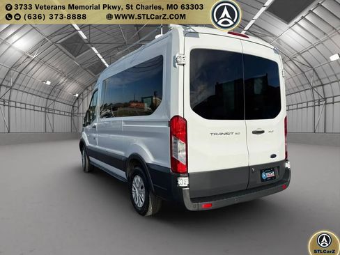 Used 2017 Ford Transit 150 XLT RWD image 5