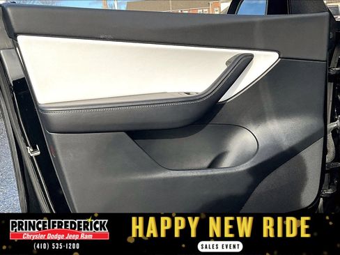 Used 2021 Tesla Model Y Performance image 19