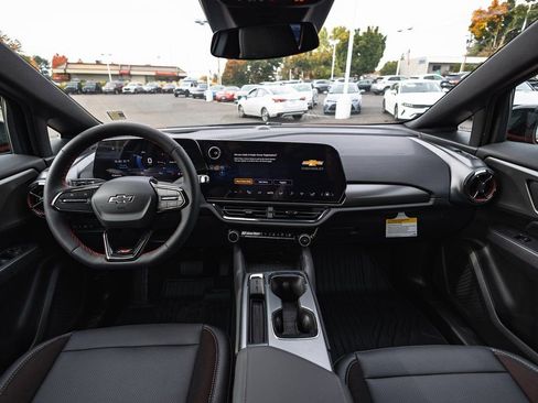 New 2026 Chevrolet Equinox EV RS image 13