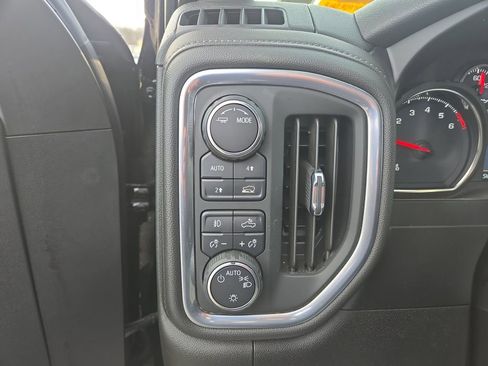 Used 2020 Chevrolet Silverado 1500 RST w/ All-Star Edition image 24