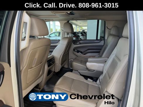 Used 2016 Chevrolet Suburban LTZ RWD image 8