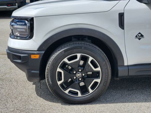 Used 2022 Ford Bronco Sport Outer Banks w/ Tech Package AWD/4WD image 26