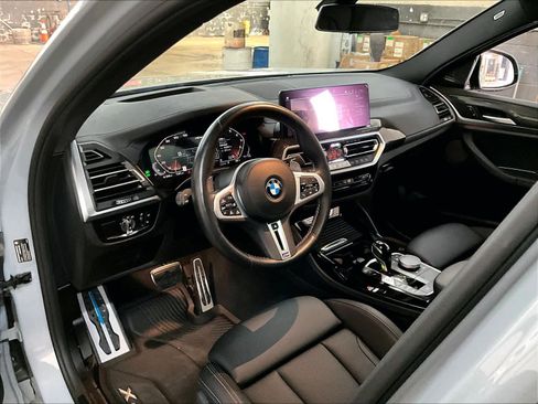Certified 2024 BMW X4 M40i image 15