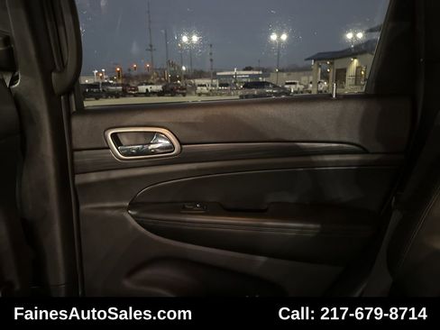 Used 2019 Jeep Grand Cherokee Altitude image 55