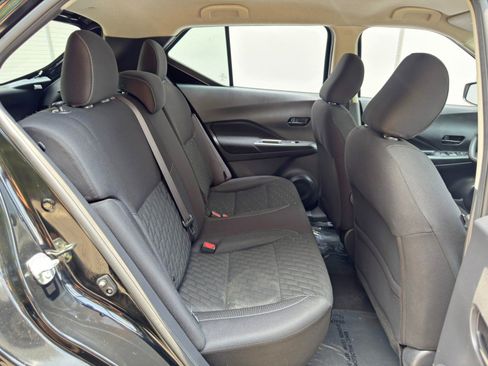 Used 2021 Nissan Kicks S FWD image 31