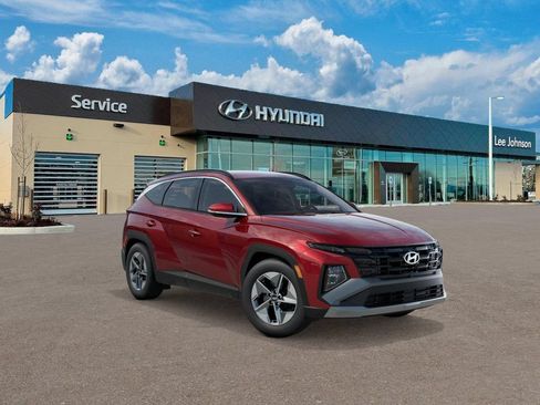 Certified 2026 Hyundai Tucson SEL Plus AWD/4WD image 2
