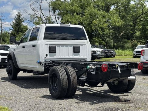 New 2026 RAM 5500 Tradesman AWD/4WD image 3