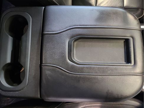 Used 2019 Chevrolet Silverado 1500 High Country image 17