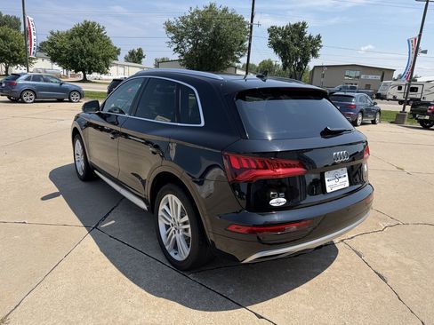 Used 2019 Audi Q5 2.0T Premium Plus w/ Premium Plus Package AWD/4WD image 7