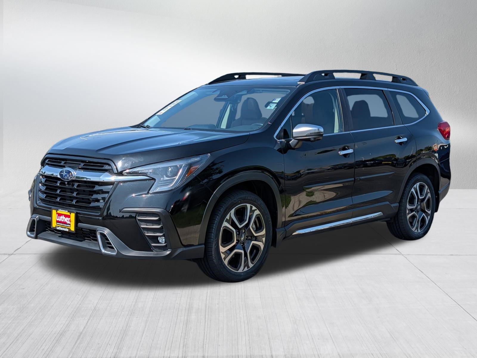Used 2023 Subaru Ascent Touring AWD/4WD image 3