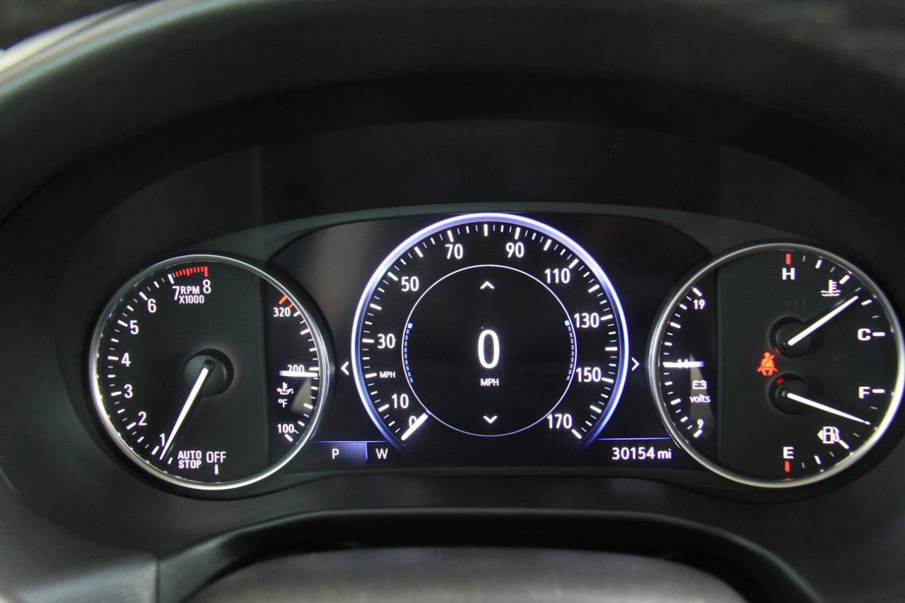 Used 2023 Buick Enclave Avenir w/ Avenir Technology Package FWD image 13