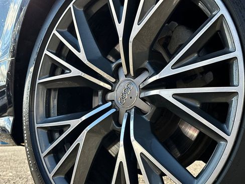 Used 2016 Audi A7 3.0T Premium Plus w/ 20" Wheel & Tire Package image 6