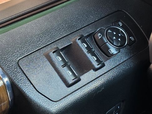 Used 2020 Ford F150 Lariat image 9