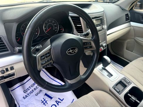 Used 2013 Subaru Outback 2.5i Premium w/ Popular Pkg 1B image 9