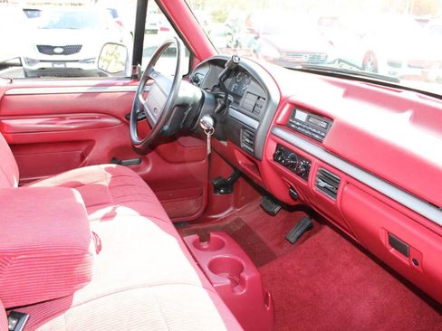 Used 1995 Ford F150 XLT 2dr 4WD Standard Cab LB image 12