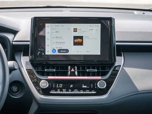 Used 2026 Toyota Corolla Cross LE image 15