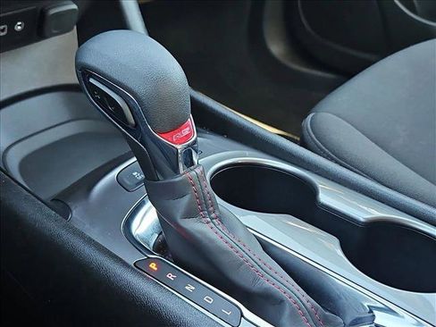 Used 2024 Chevrolet Malibu RS FWD image 12