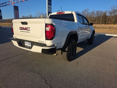 Used 2024 GMC Canyon Elevation image 5