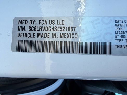 Used 2025 RAM ProMaster 2500 w/ Convenience Group FWD image 40