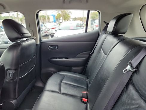 Used 2015 Nissan Leaf SL w/ Premium Package image 13