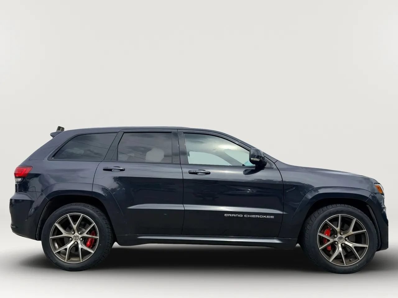 Used 2016 Jeep Grand Cherokee SRT w/ Trailer Tow Group IV AWD/4WD image 11