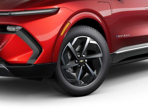 New 2025 Chevrolet Equinox EV LT image 55