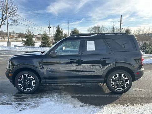 Used 2023 Ford Bronco Sport Outer Banks w/ Tech Package image 2