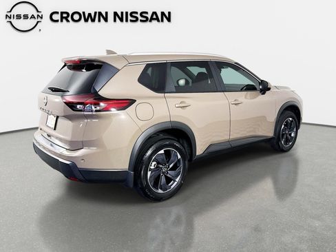 Certified 2025 Nissan Rogue SV w/ SV Premium Package FWD image 5