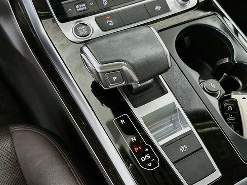 Used 2023 Audi Q7 2.0T Premium Plus w/ Premium Plus Package AWD/4WD image 22