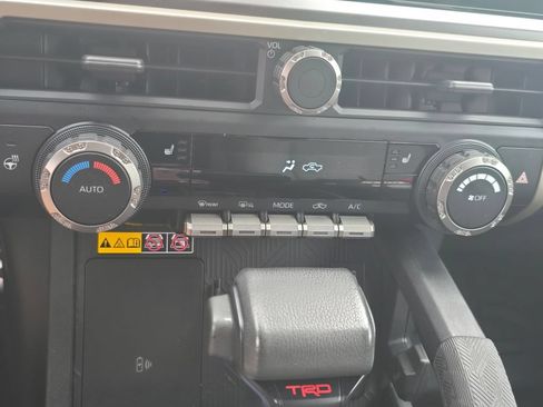 Used 2024 Toyota Tacoma TRD Sport w/ TRD Sport Upgrade Package AWD/4WD image 35