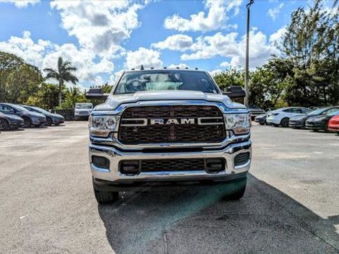 Used 2021 RAM 3500 Tradesman w/ Chrome Appearance Group image 12