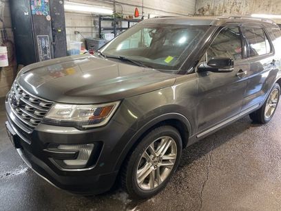 Used 2017 Ford Explorer XLT w/ Equipment Group 202A