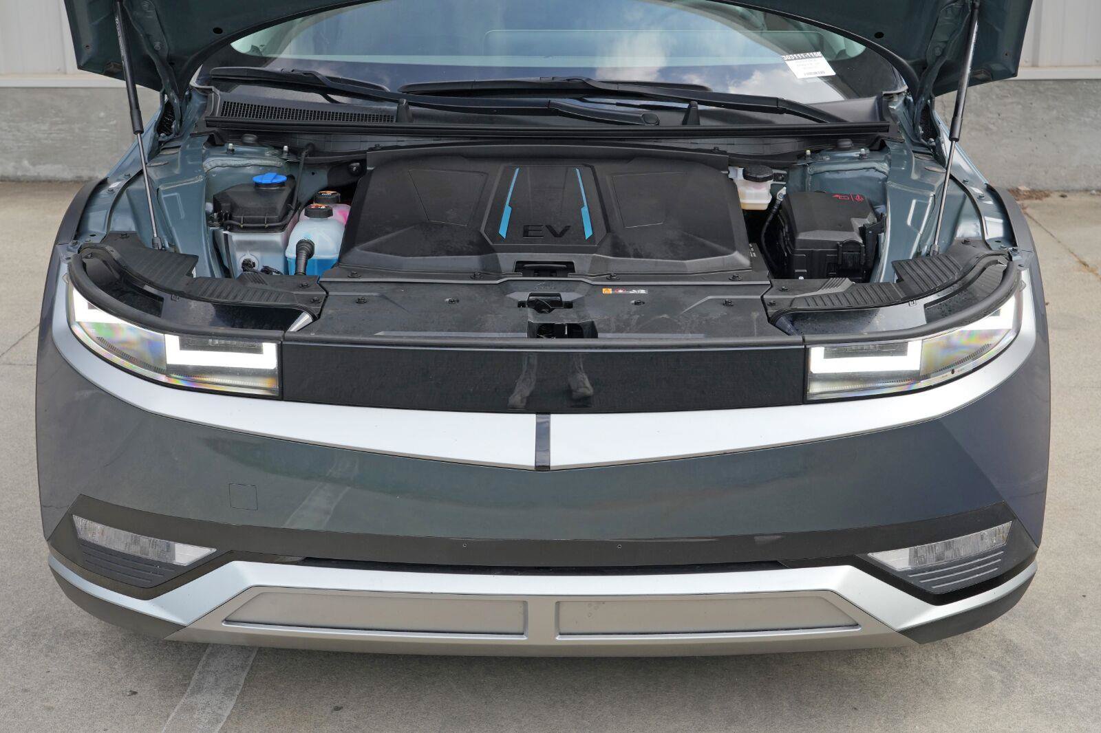 Used 2024 Hyundai Ioniq 5 SE RWD image 8