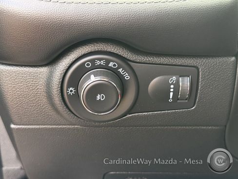 Used 2021 Dodge Durango SXT image 19