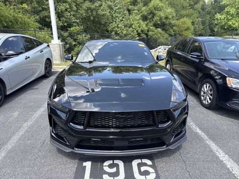 Used 2024 Ford Mustang GT Premium w/ GT Performance Package RWD image 2