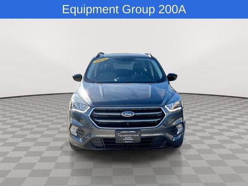 Used 2019 Ford Escape SE image 3