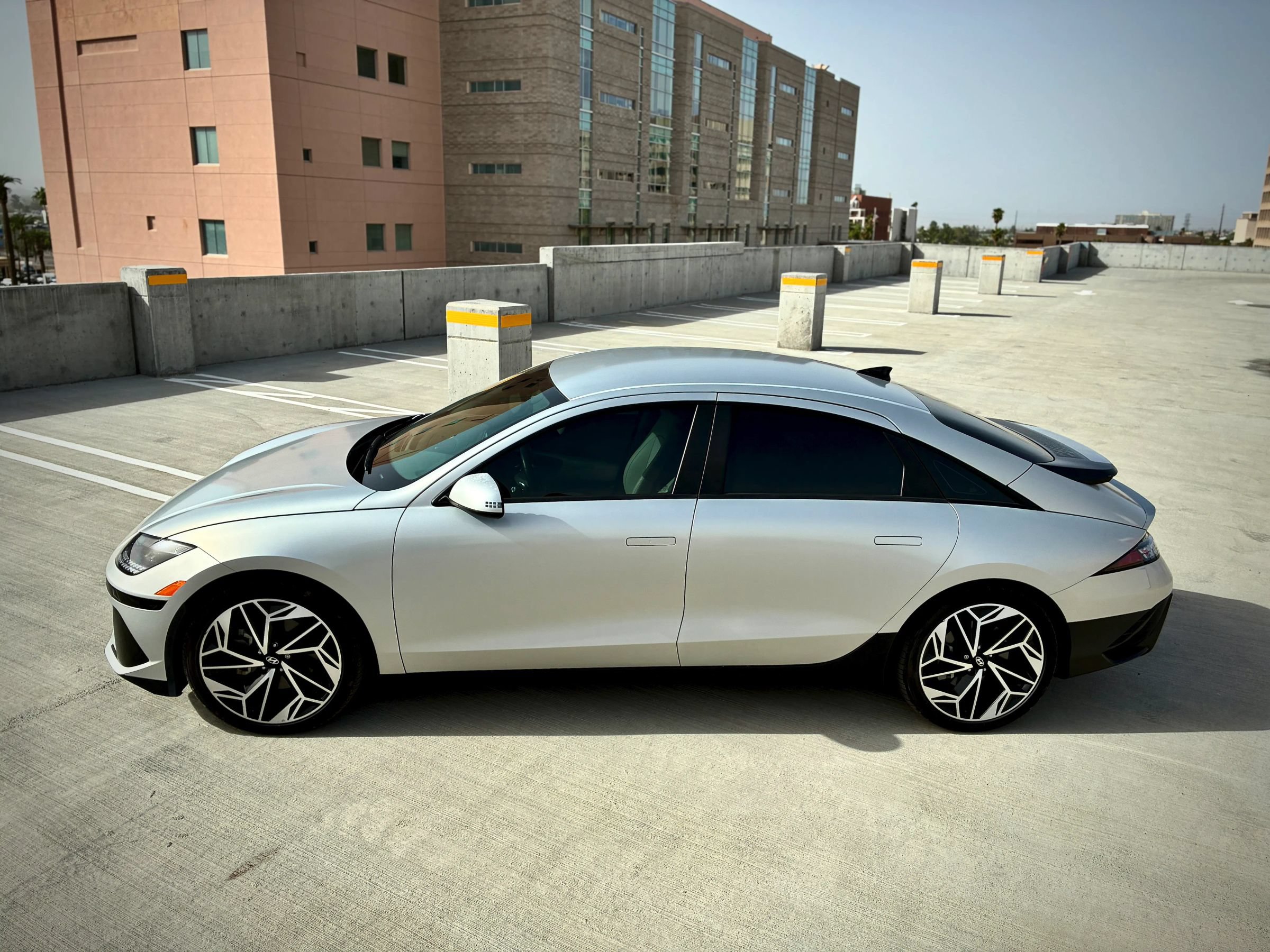 Used 2023 Hyundai Ioniq 6 SEL AWD/4WD image 8